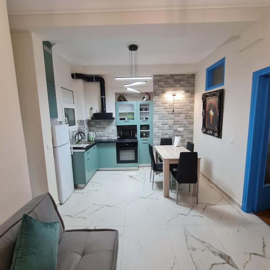 Full Apartment Near Kato Patissia Atene Esterno foto