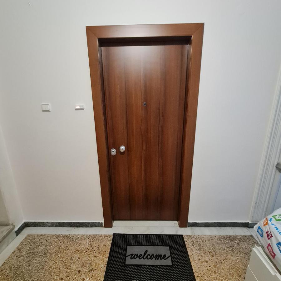 Full Apartment Near Kato Patissia Atene Esterno foto