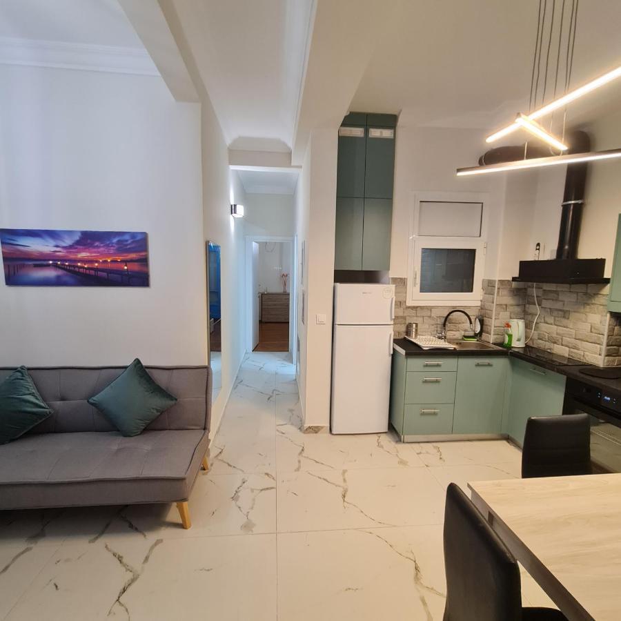 Full Apartment Near Kato Patissia Atene Esterno foto